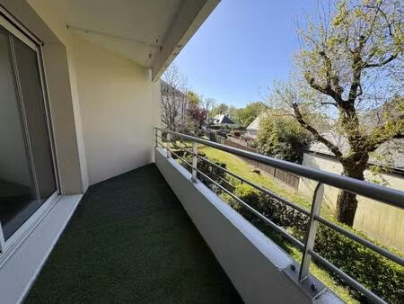 cabinet beneat -chauvel