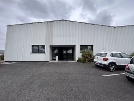 local d'activités à louer