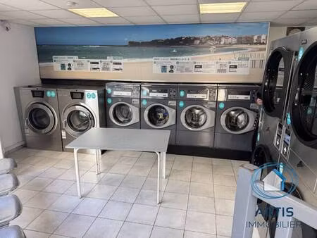 local d'activités à vendre