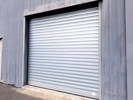 local d'activités à louer