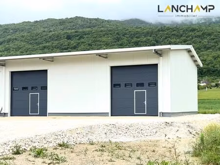 local d'activités à louer