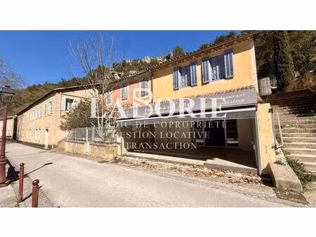 local commercial à louer