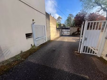 selarl julien vuiton notaire associé