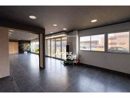 local commercial à louer