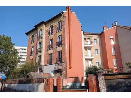 t3 / 47m² / antony (rer b)