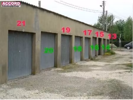 libre le ..08/07/2026 mt loyer :174 88 mt des charges :2 5