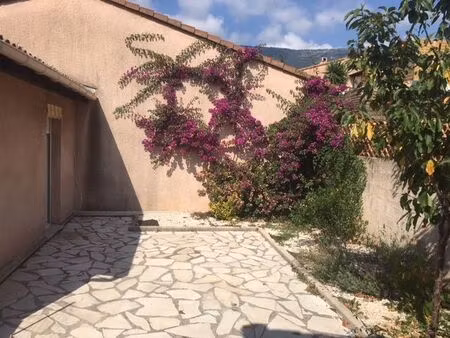 maison carros 4 pièce(s)