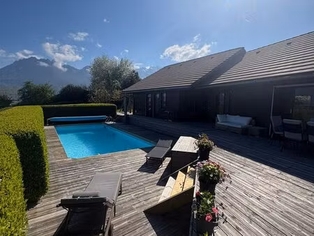 saint jorioz - maison individuelle avec piscine et vue montagnes
