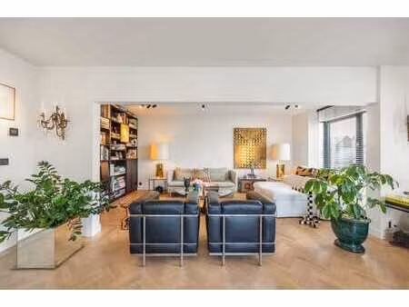 luxueus en energiezuinig hoekappartement (260m²) op de 6d...