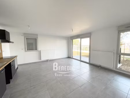 appartement t3 - cuisine équipée et terrasse - résidence les rivages
