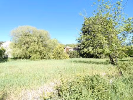 terrain constructible viabilisé à vendre