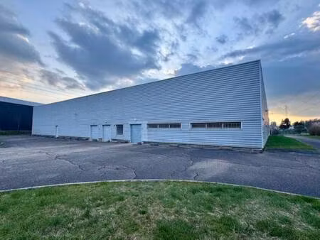 local d'activités à vendre