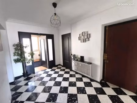 appartement 7 pièces 139 m²