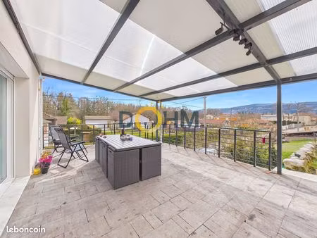 maison 6 pièces 133 m²