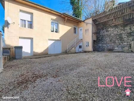 maison de ville 3 pièces 80 m²