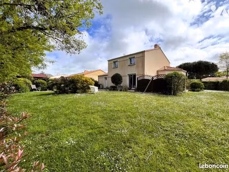 maison 7 pièces 127 m²