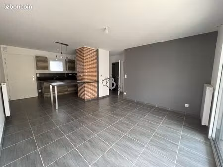 appartement 3 pièces 64 m²