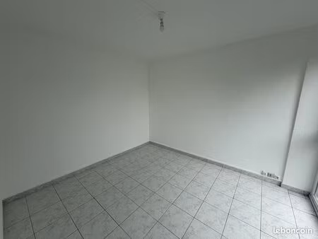 appartement 4 pièces 65 m²