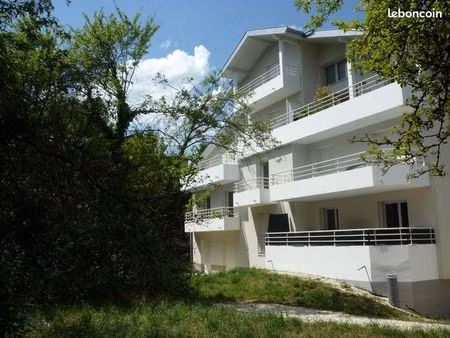 t3 récent avec garage