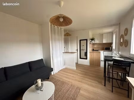 à louer - studio châtenay-malabry refait à neuf