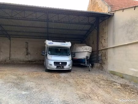 emplacement camping car