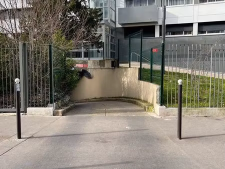 parking à louer 75013 paris