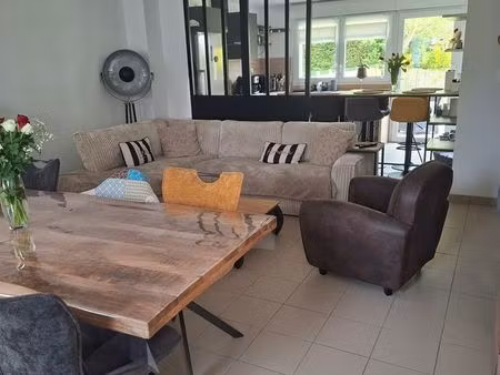 location maison 3 chambres  jardin et garage