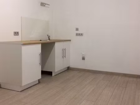 maisonnette f1 bis à st marcel avec jardin