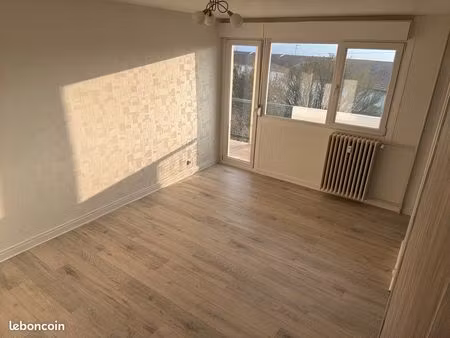 bel appartement t5 quartier piscine très calme