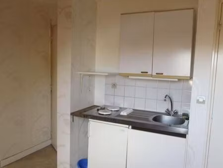 studio 2 pièces 15 m²