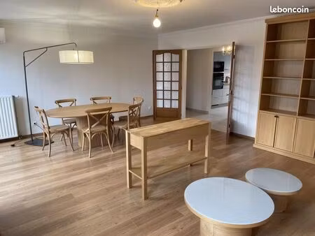 appartement 3 pièces 82 m²