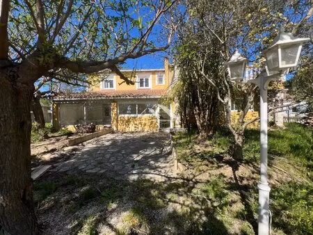 saint hilaire de brethmas - 2 appartements sur 975 m² de terrain clos