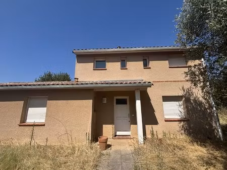 saint-simon - maison t5 de 114m² avec piscine