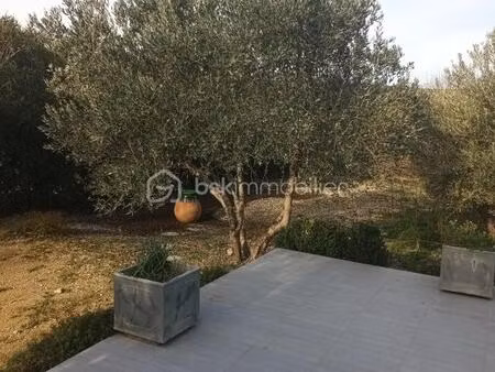 villa sur les hauteurs de st bonnet du gard