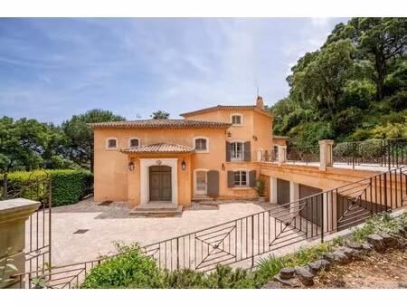 villa de luxe à vendre dans le quartier sud