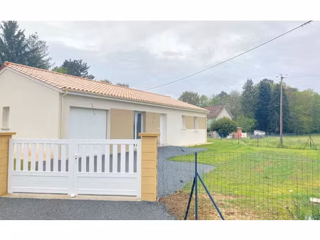 location maison  m² t-4 à razac-sur-l'isle  836 €