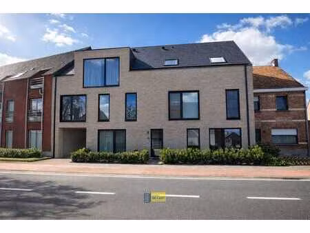 nieuwbouwappartement met twee slaapkamers en riante tuin