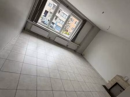 appartement 1ch ( station métro demey)