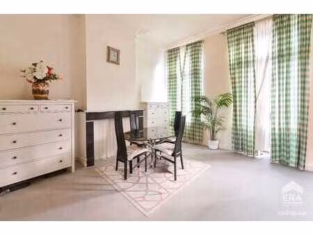 beau triplex aménageable en 2 chambres à vendre à schaerbeek