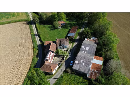 grande maison familiale à rénover tarasteix