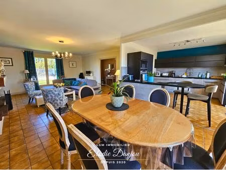 maison de plain-pied 3 chambres avec jardin  garage - aucun travaux à prévoir - proche châ