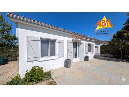 petite maison bord de sèvre damvix