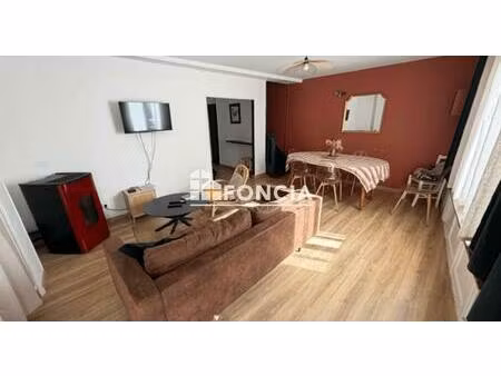 charmante maison au coeur du village; lcd avec forte rentabilite nette