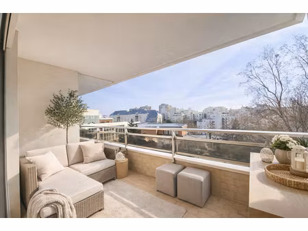 exclusivité ? appartement 4 pièces lumineux avec terrasse ? courbevoie centre