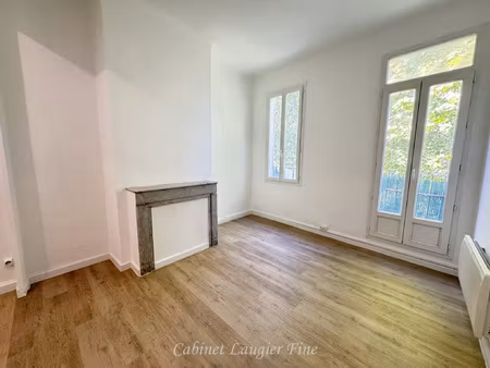 t2 avec balcon rue de la cascade 13004 marseille