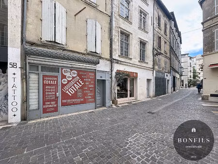 a louer avignon intramuros (84000) : local commercial - rue des fourbisseurs
