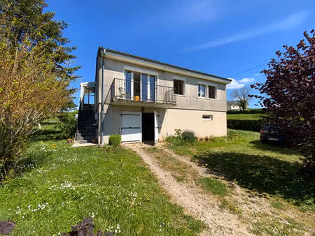 couches - pavillon élevé sur sous-sol complet de 84 m² hab. (3 chambres).