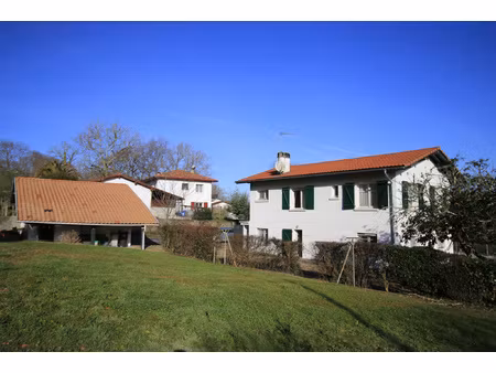 larressore - maison individuelle de 150m2 environ avec garag