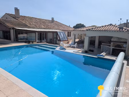 maison 5 chambres  garage  piscine