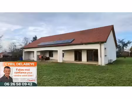 maison t5 contemporaine aux prestations de qualitées  énergétiquement autonome sur le sect